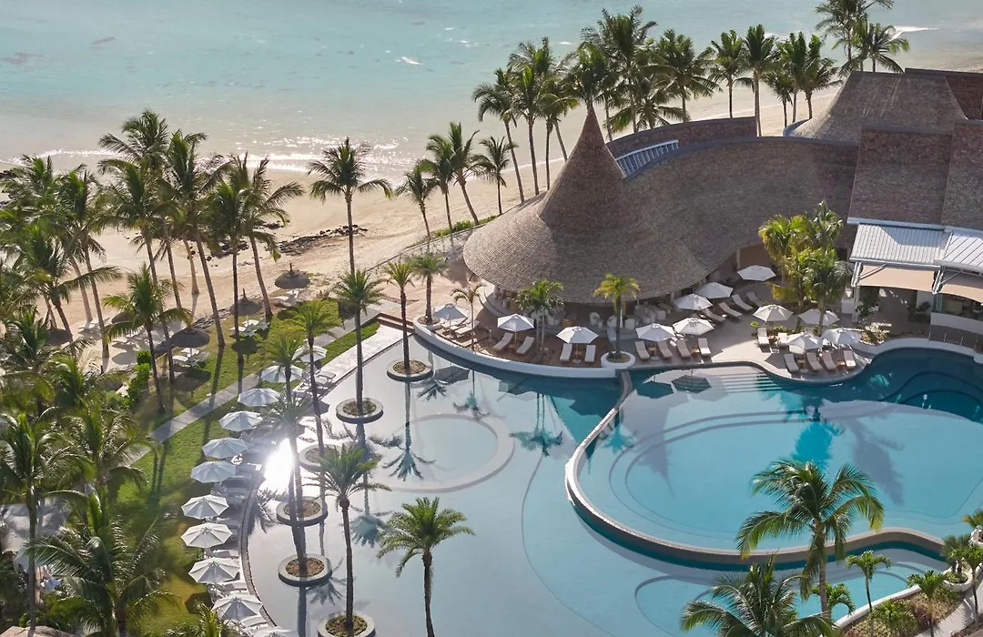 Lux* Belle Mare Resort & Villas-1